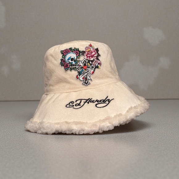 Ed Hardy Cream Bucket Hat with Embroidered Skull and Flowers NEW - Picture 6 of 6